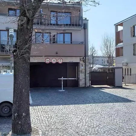 Silver Marina Apartment-Orzoett Melygarazs Balatonfured Exterior photo